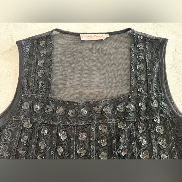 Beautifully elegant sequined top
Silk polyester spandex. Impeccable condition. M - Picture 2 of 6